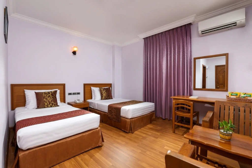 Hotel Corolla