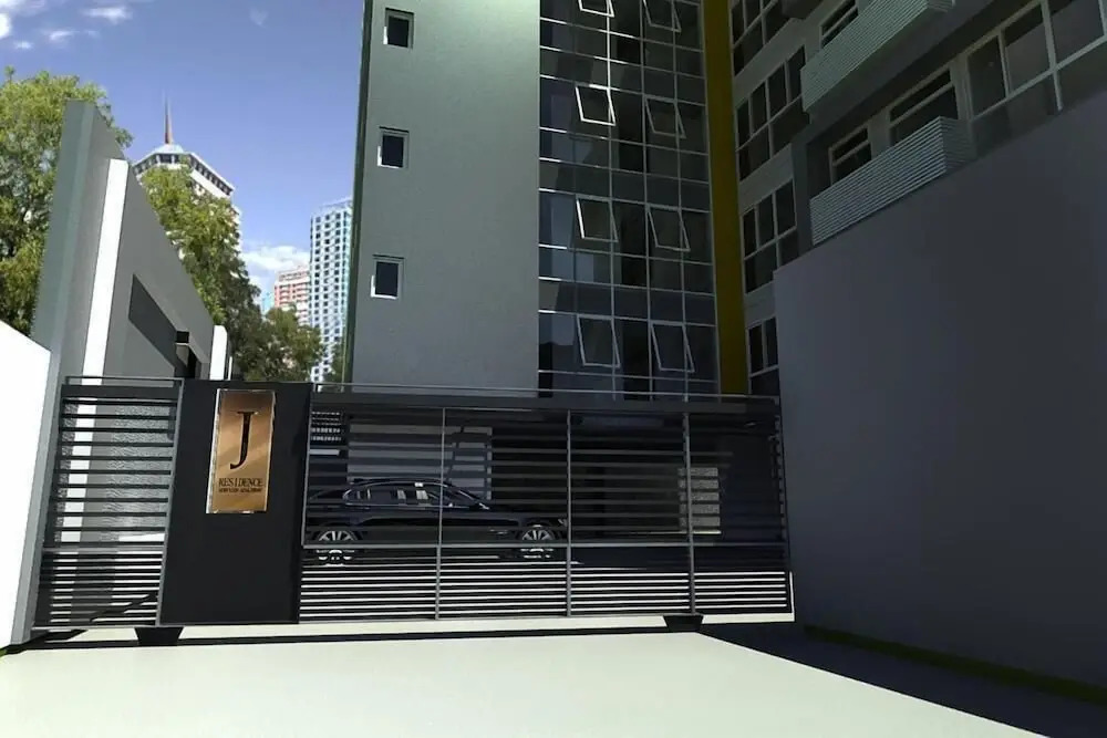 J Residence Thonglor 8
