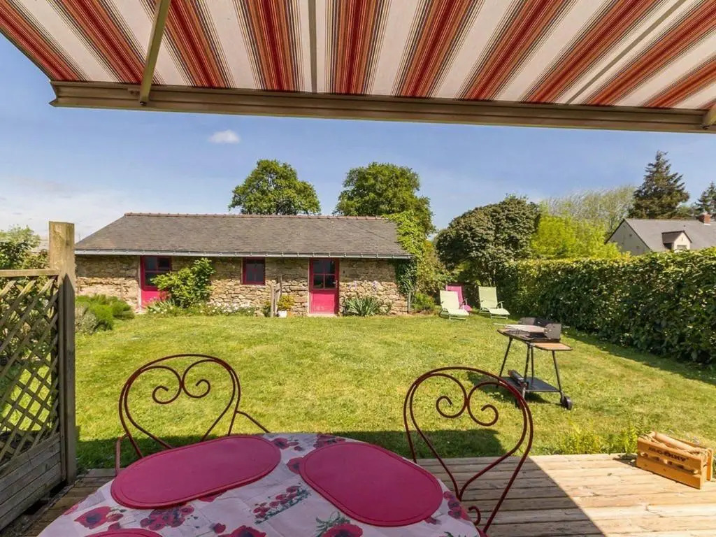Gîte 2 chambres avec jardin privé, équipements bébé, internet, à 20 km de St Nazaire - FR-1-306-991