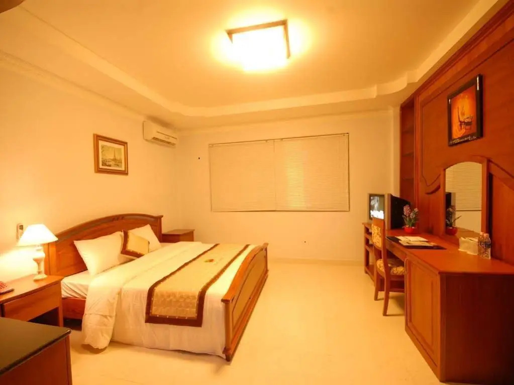 My Le Hotel