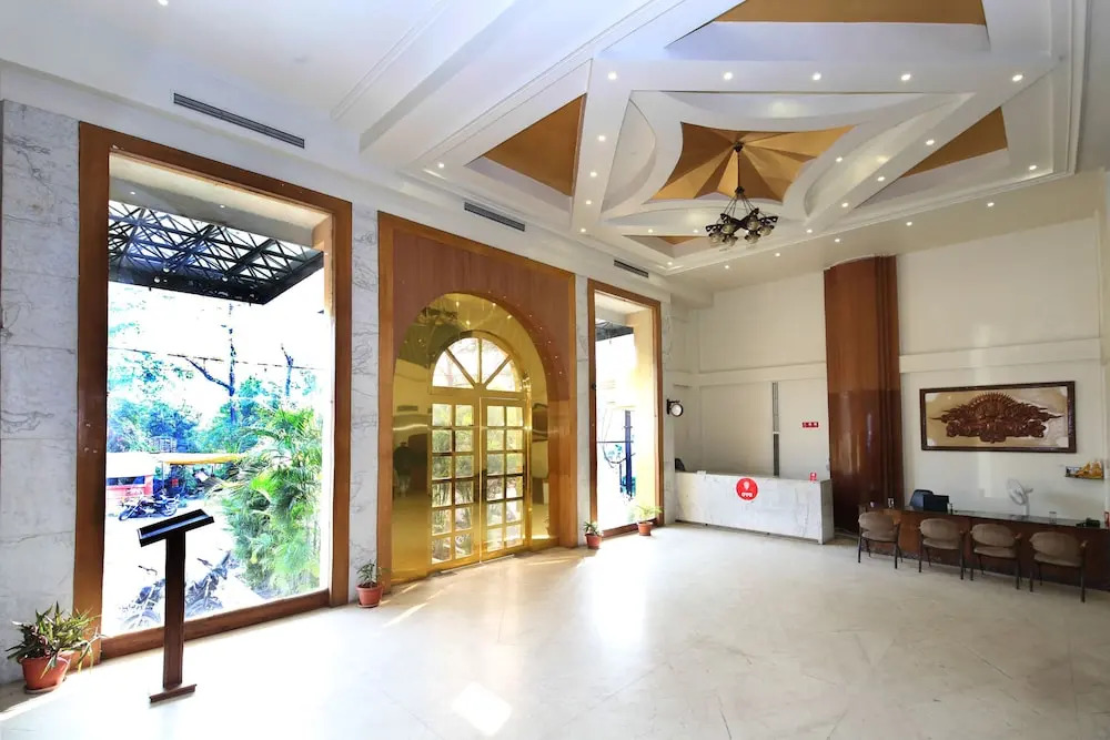 Oyo 10415 Hotel Prestige Princess