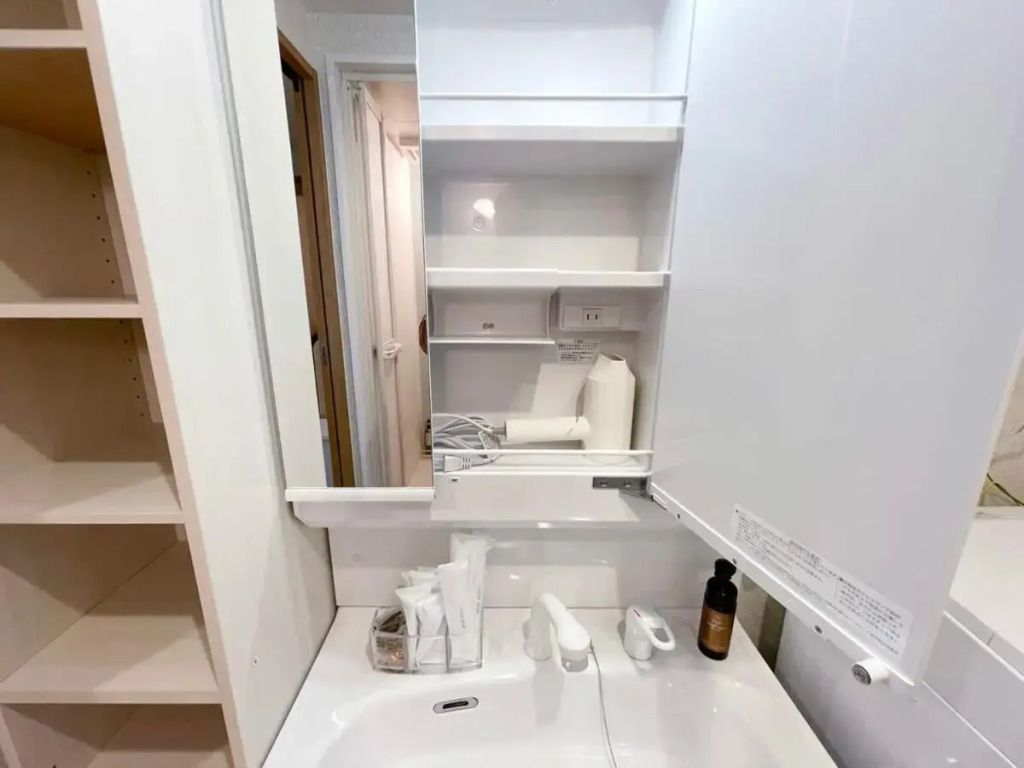 1BR Apartment with beautiful City View Near Shopping District For 6Ppl