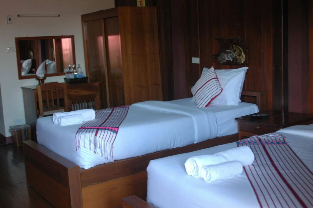 Mitkhoonyoum Hotel