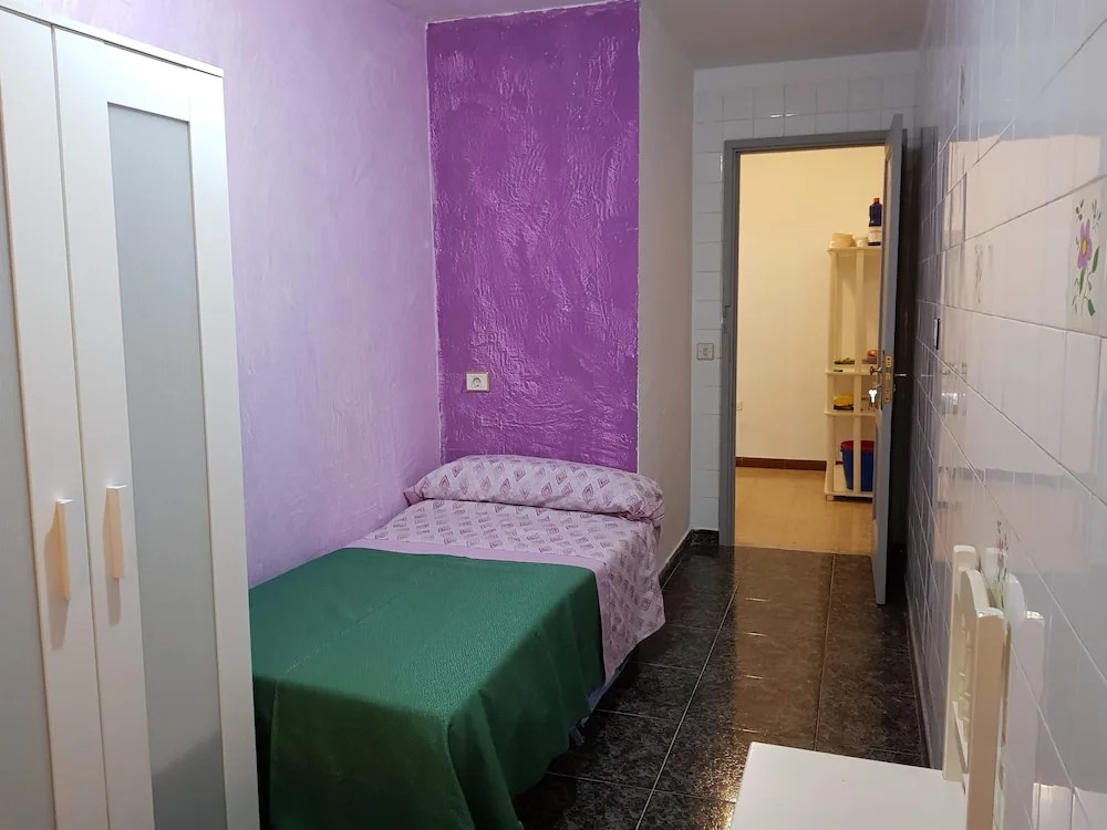 Low Cost Room Las Llaves 2