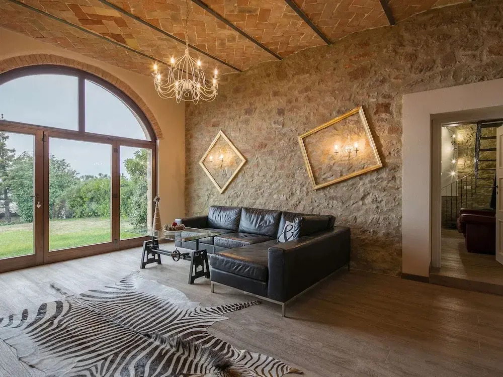 Villa in Cortona with Private Pool