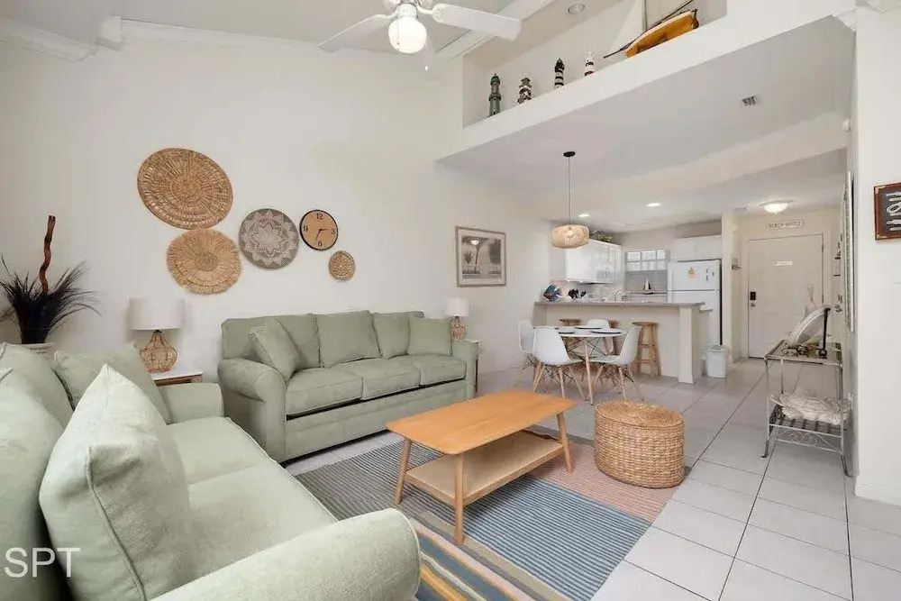 Sea Dancer #10 2 Bedroom Condo by RedAwning