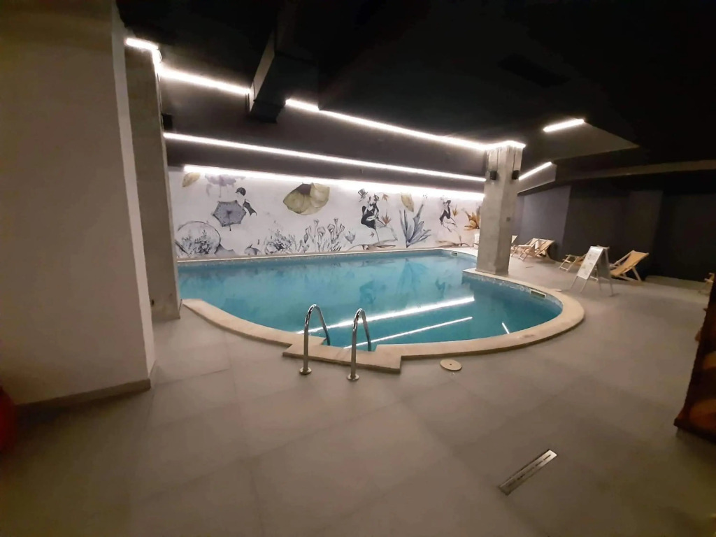 Flora Apartment 612A