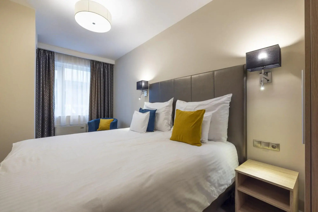 Silver Crown Hotel & Residence, Palace Quarter