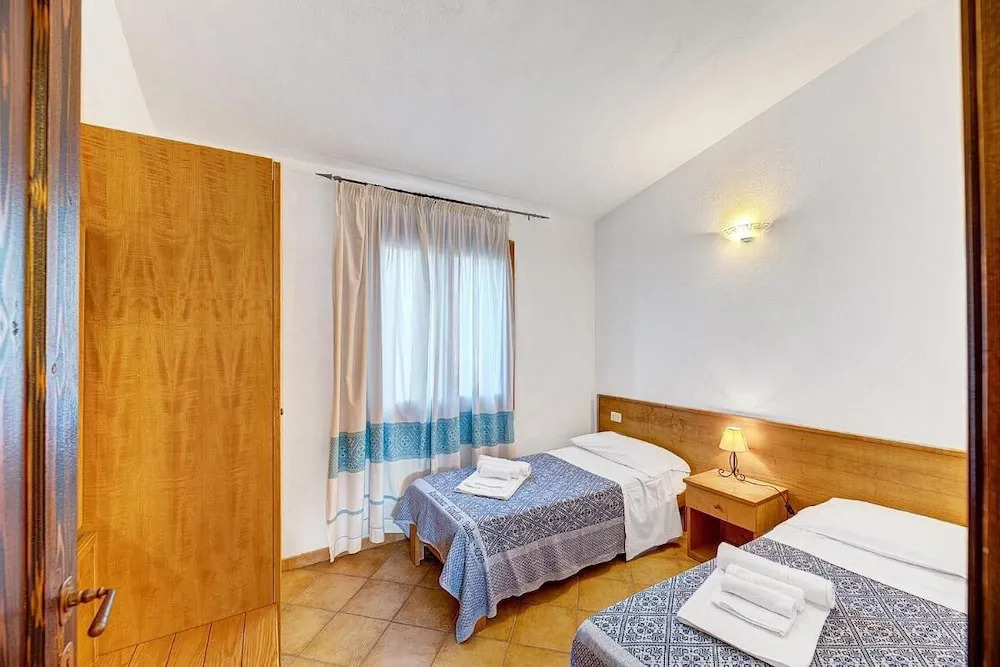 The Fantastic Residenza Badus 1 Bedroom Apartment Sleeps 4 No0811m