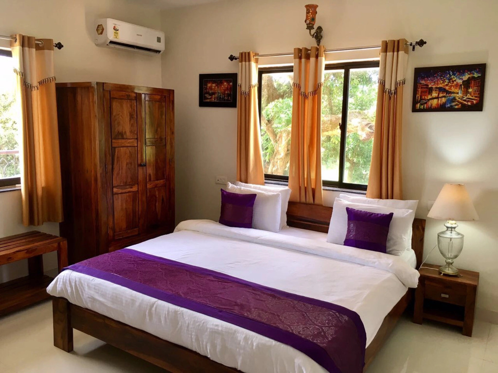 Monarch suites