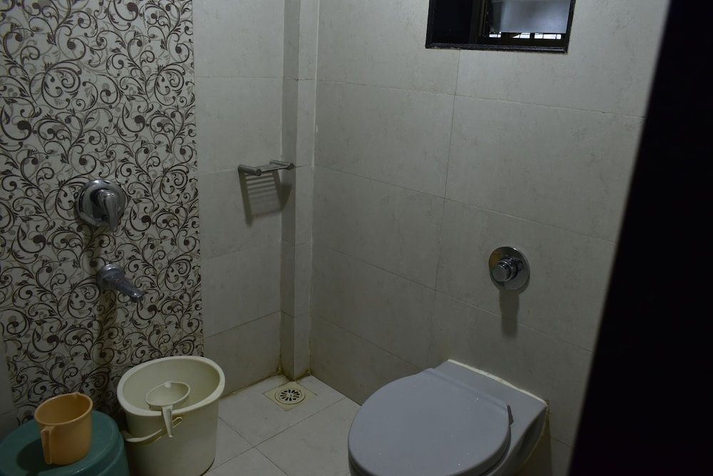 Dolphin Hotel