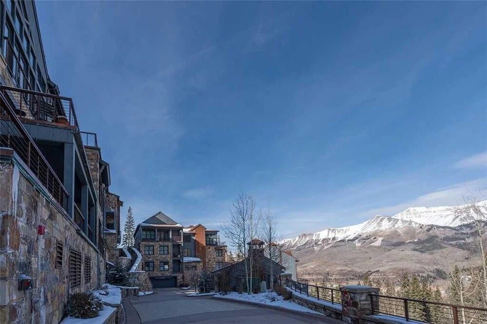 Cassidy Ridge B302