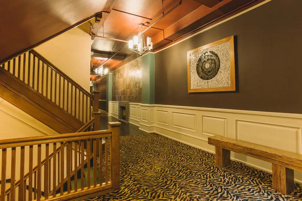 Moore Hotel