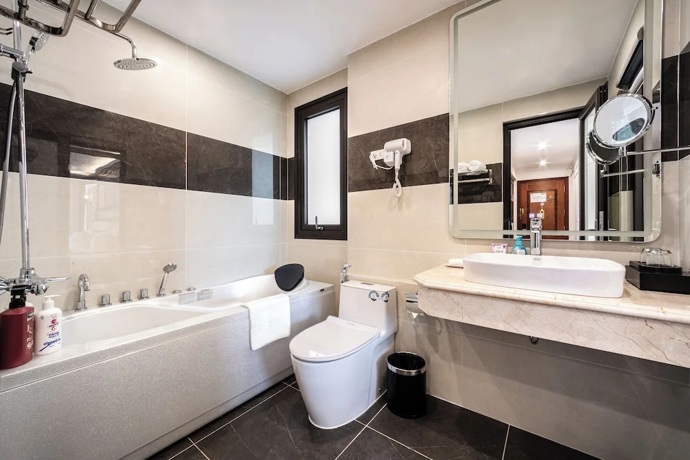 A25 Premium Hotel - 16 Miếu Đầm