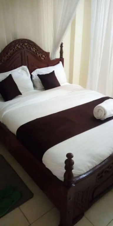 MT Ararat Hotel
