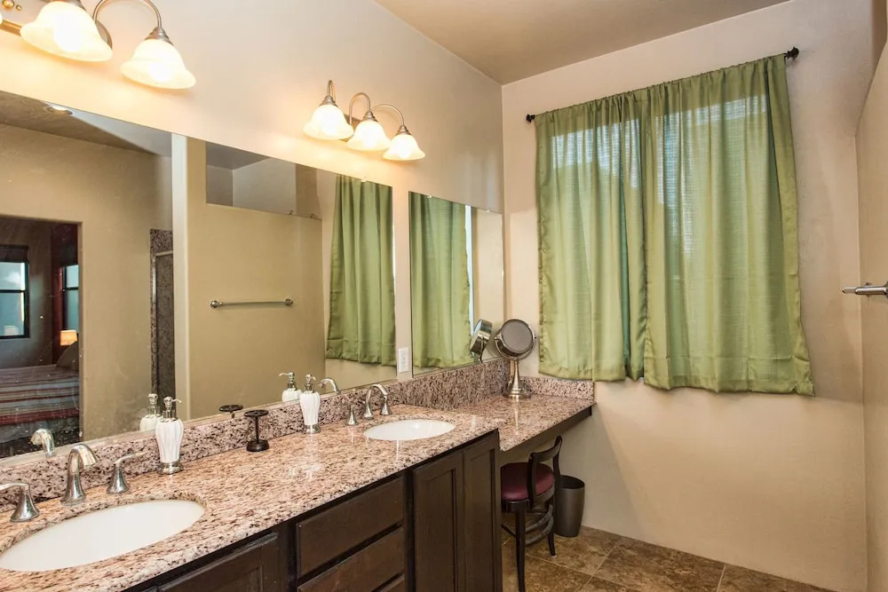 Heart of Tucson 3 BR by Casago