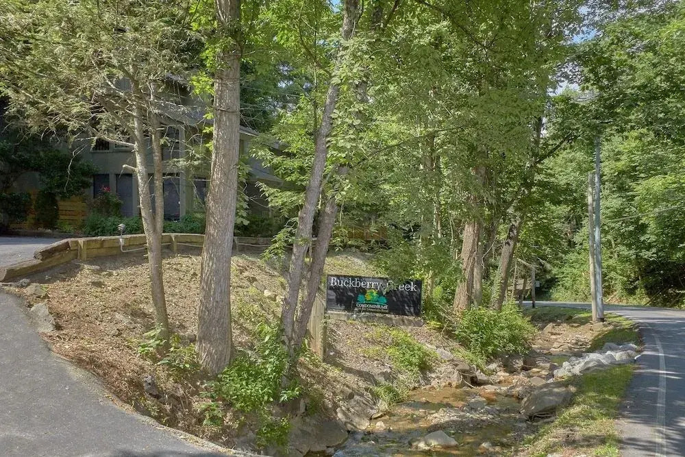 1228 Creekside Serenade