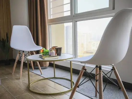 Xi'an Jiushe E-sports Cinema Designer Apartment