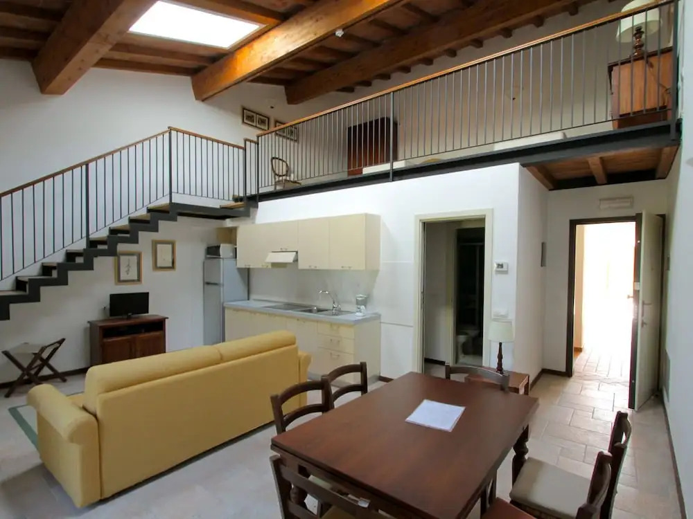 Stylish apartment with AC and terrace near the Tuscan coast