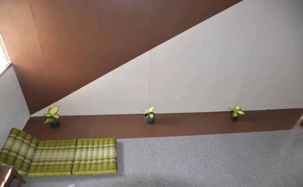 Empo Hostel at 30 Onnut