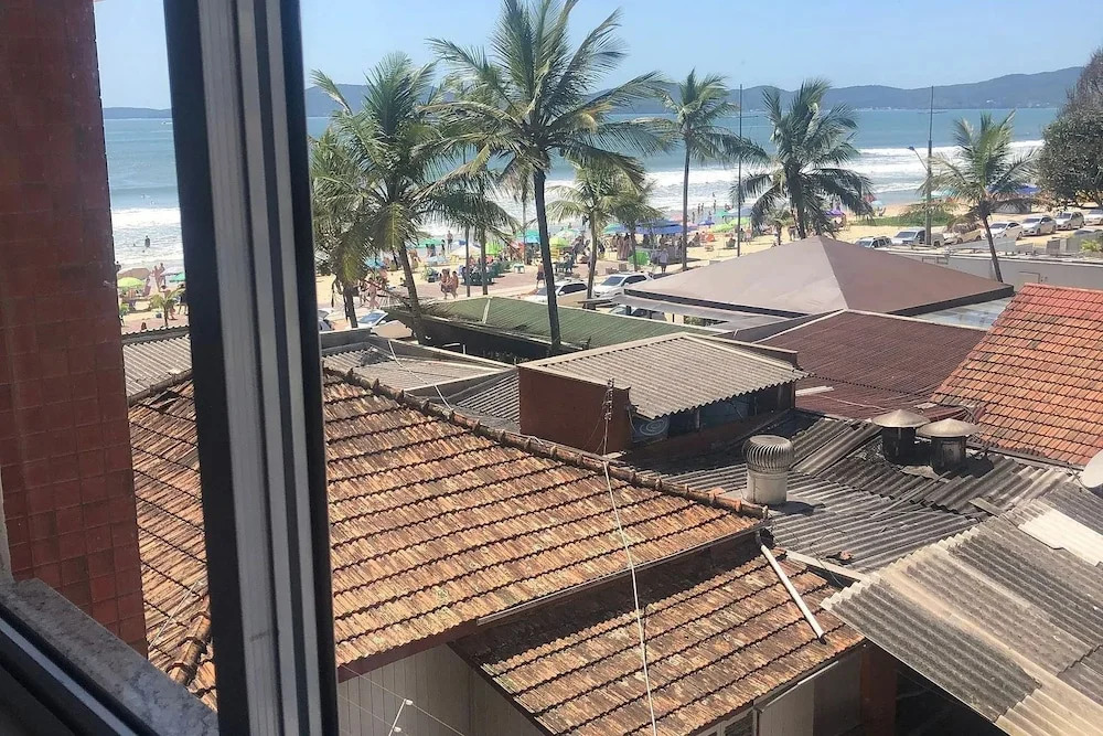 Apto Pé na Areia