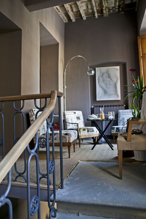 Porcellino Gallery Art Boutique BB