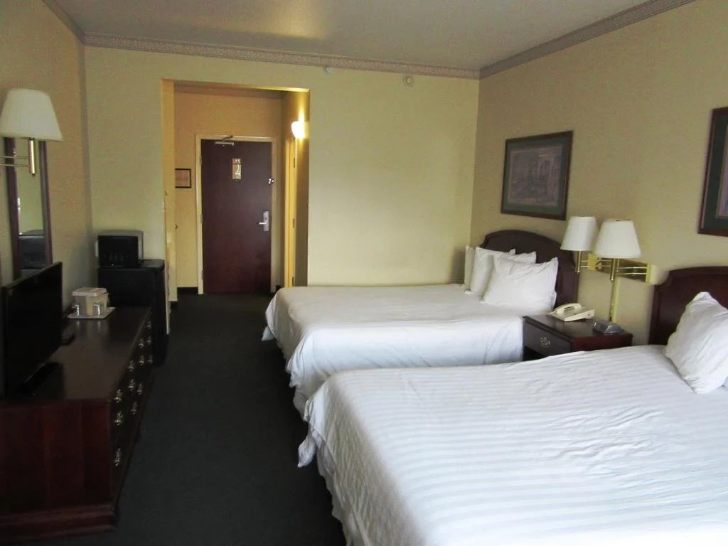 Yellowstone Lodge