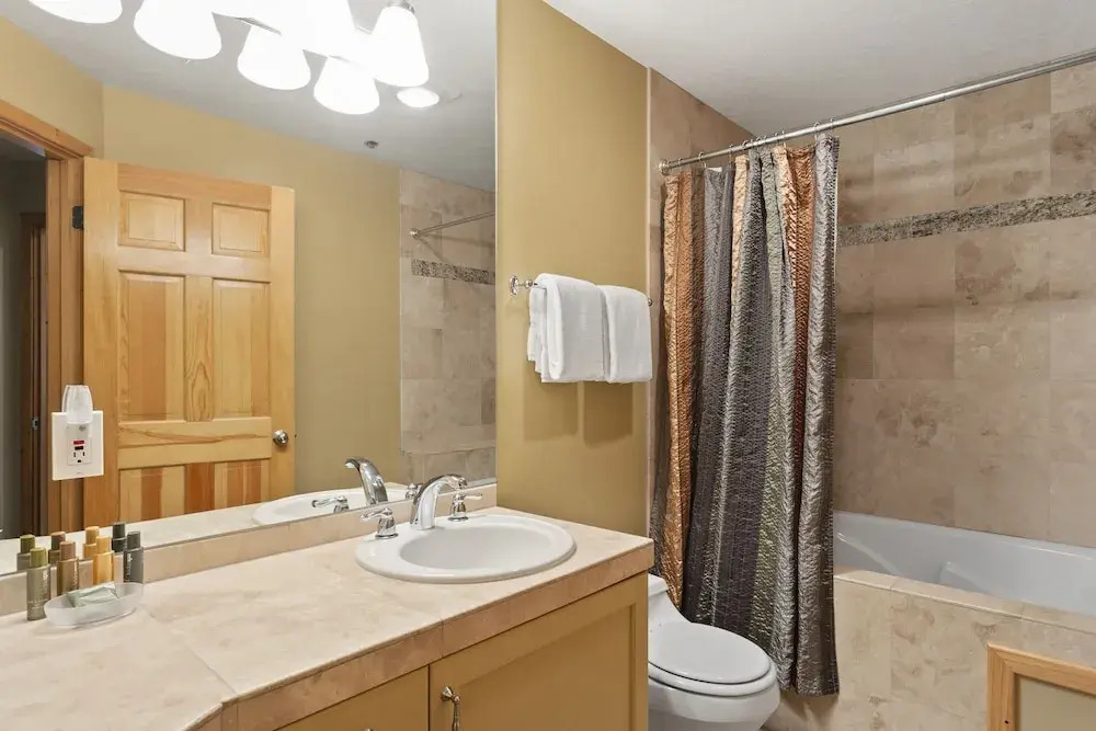Courchevel at Deer Valley Resort - Two Bedroom Condo #C101 2 Condo