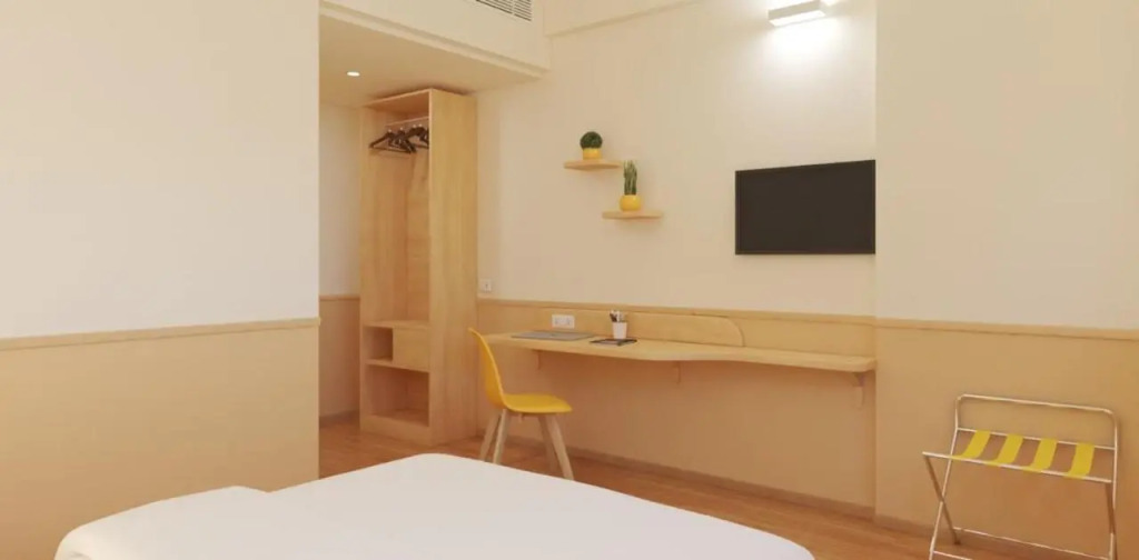Bloom Hotel - HITEC City