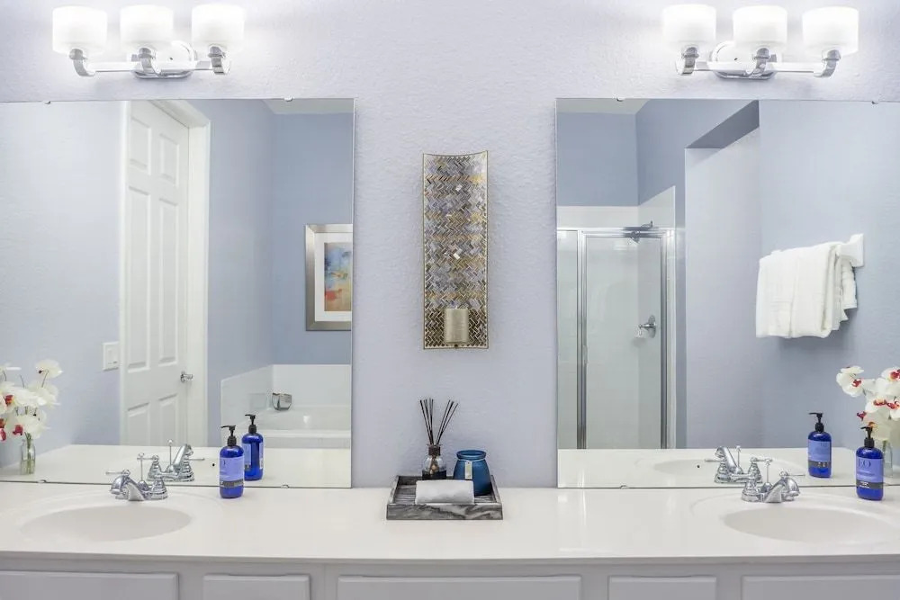 Casa Del Lago Penthouse 3 Bedroom Condo by RedAwning