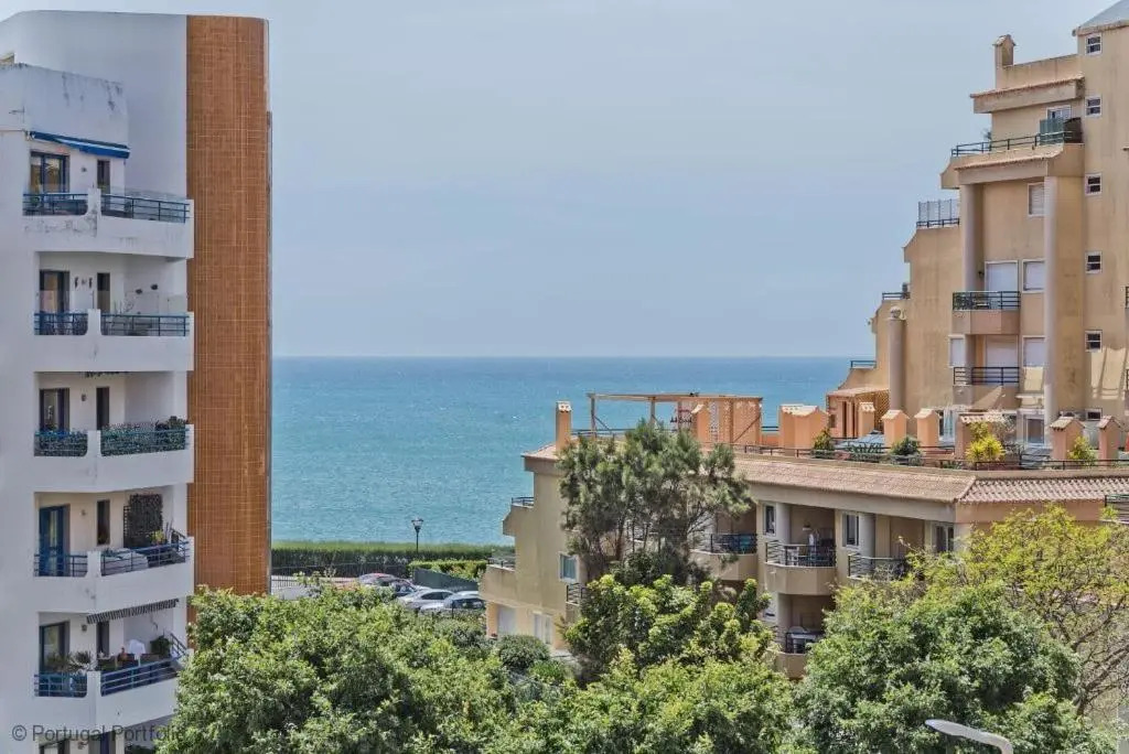 Cascais 1BR w/ pool