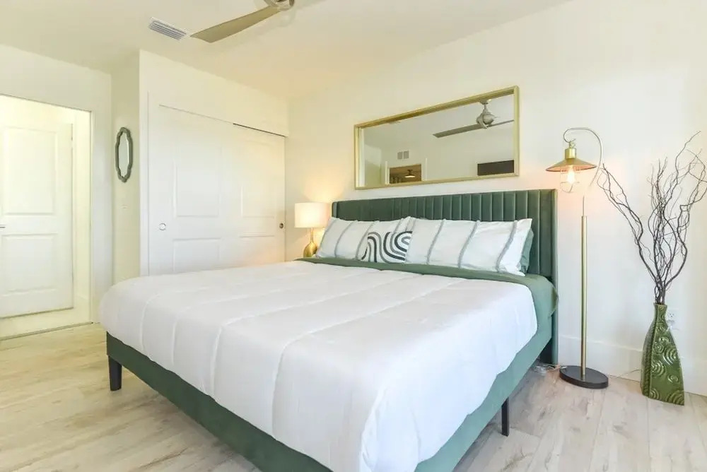 The White House On Flagler Beach - Unit 22 2 Bedroom Home