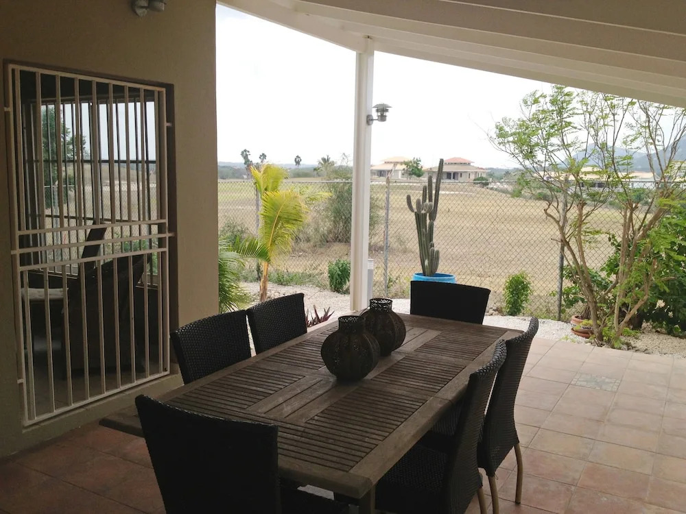 Bantopa Apartments