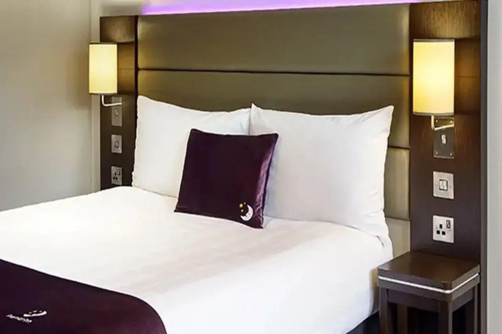 Premier Inn Glasgow East Kilbride Peel Pk