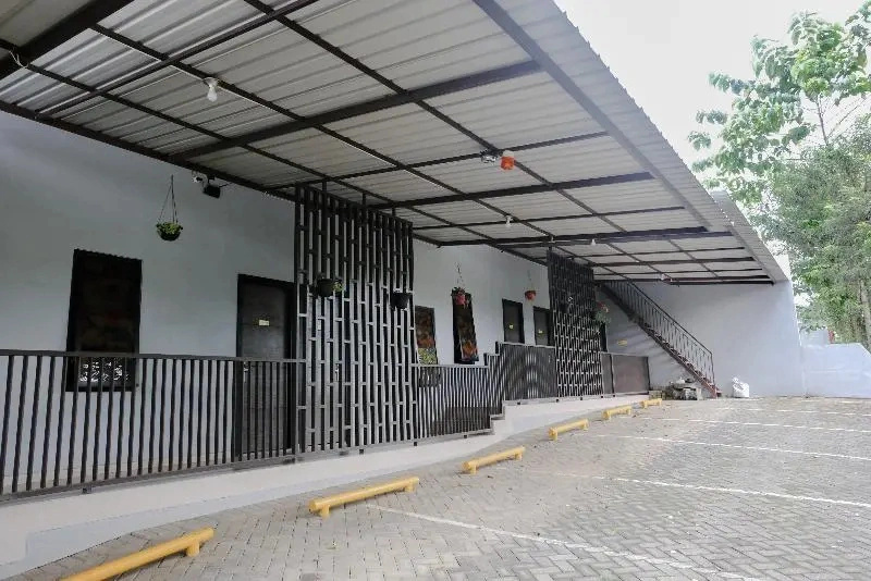 OYO 815 Double D9 Guesthouse
