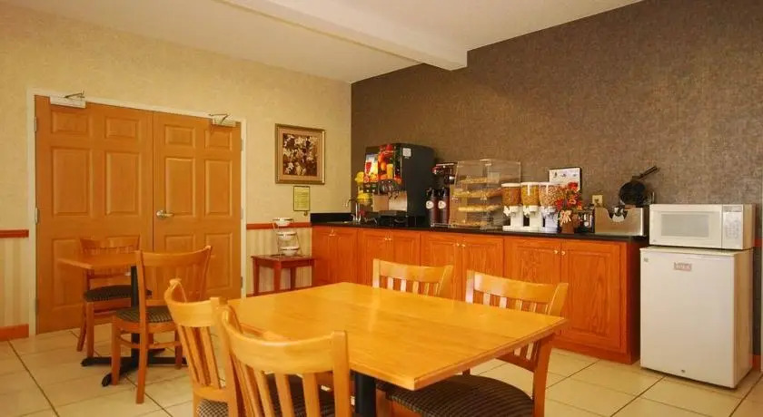 Best Western Carrollton Inn & Suites