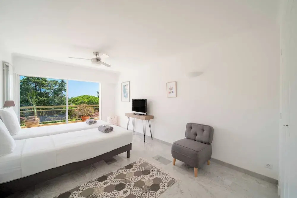 Renovated Apartment 155m2 3br/6p - Cannes Palm Beach