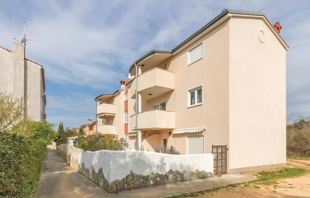 Beautiful Apartment in Vodnjan With 2 Bedrooms