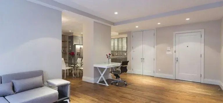 5th Ave Suites