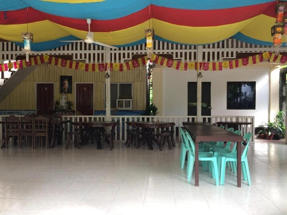 Oasis Resthouse