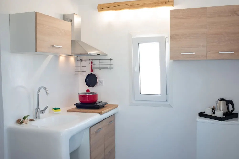 Petra Mykonos Studios & Suites