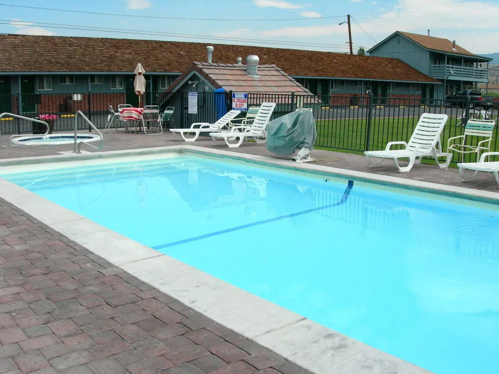 Walker River Lodge