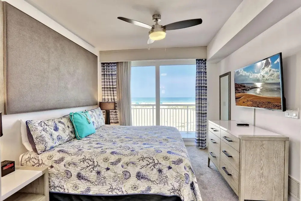 Oceana 203 West