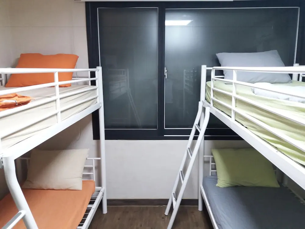 SPACE Guesthouse