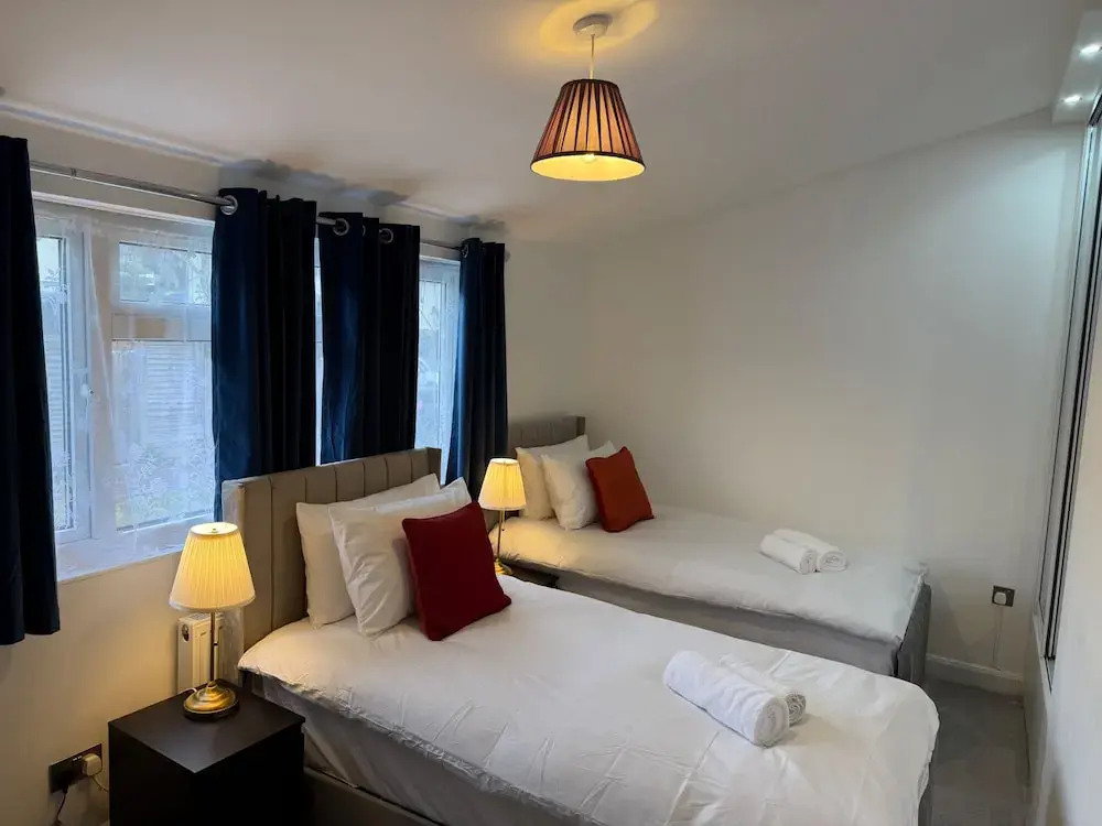 Harlow Cozy 3-bed House Retreat