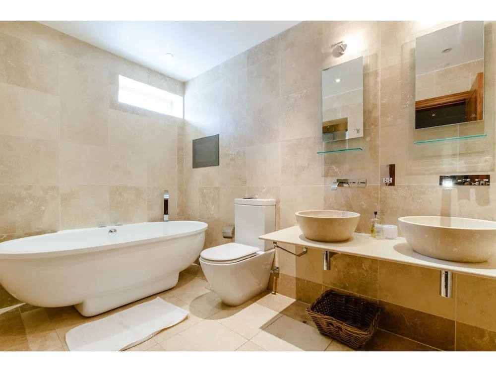 Rare and Gorgeous Hyde Park Mews House Sleeps 8