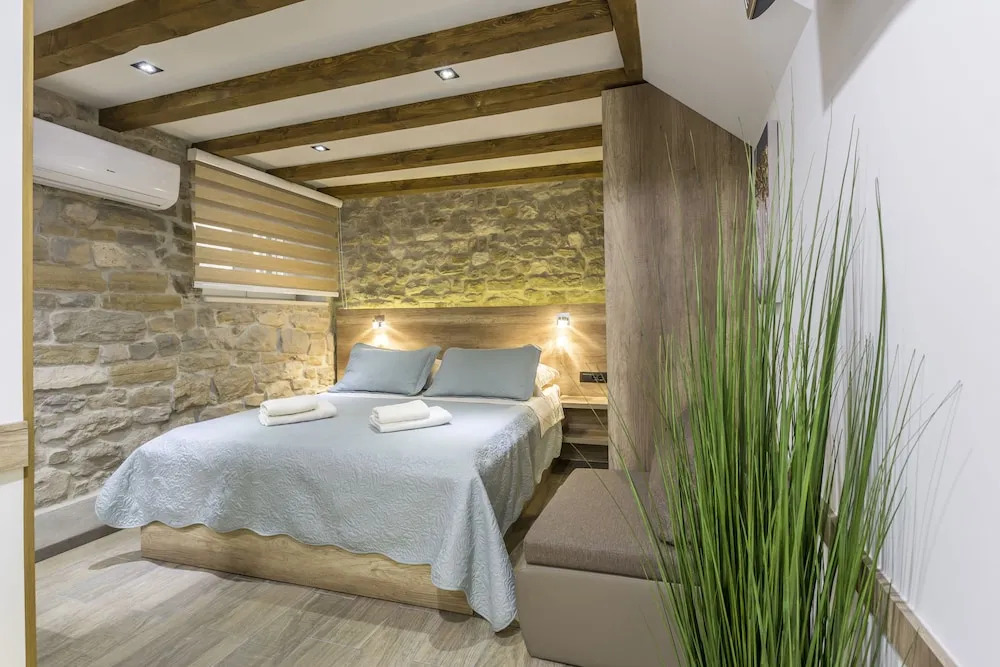 Reval Luxury Stone house apartments****
