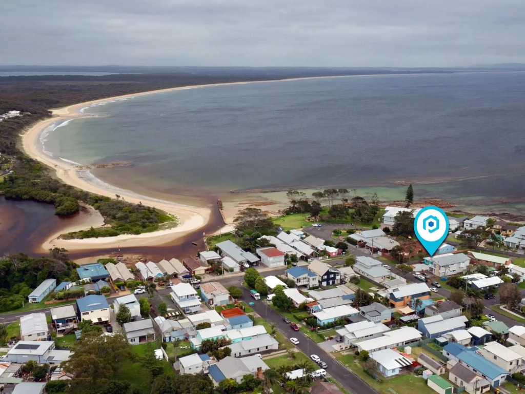 Sandy Feet Retreat I Pet Friendly I 1 Min Walk to Beach