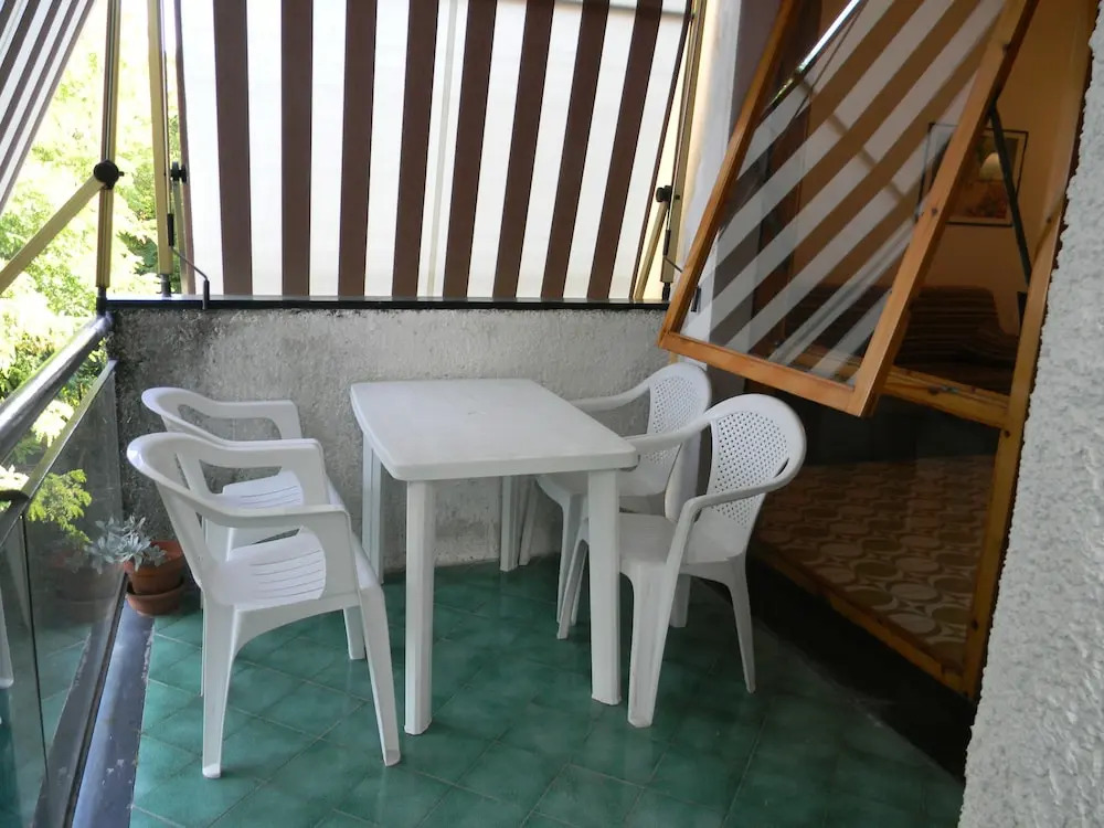 Mimosa apartment