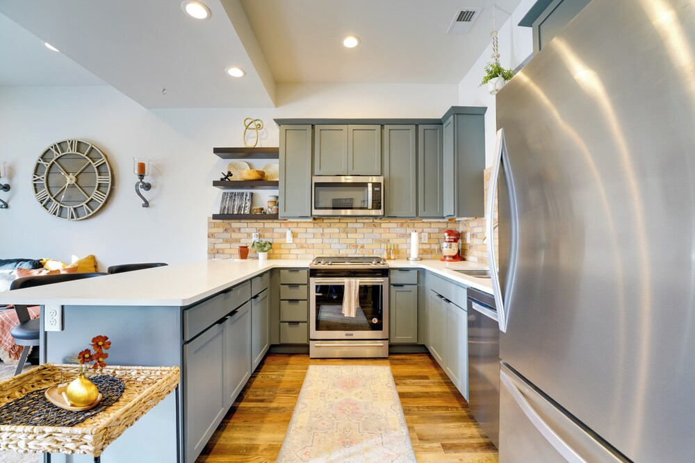 Walk to Main Street! Sleek Grand Junction Stay